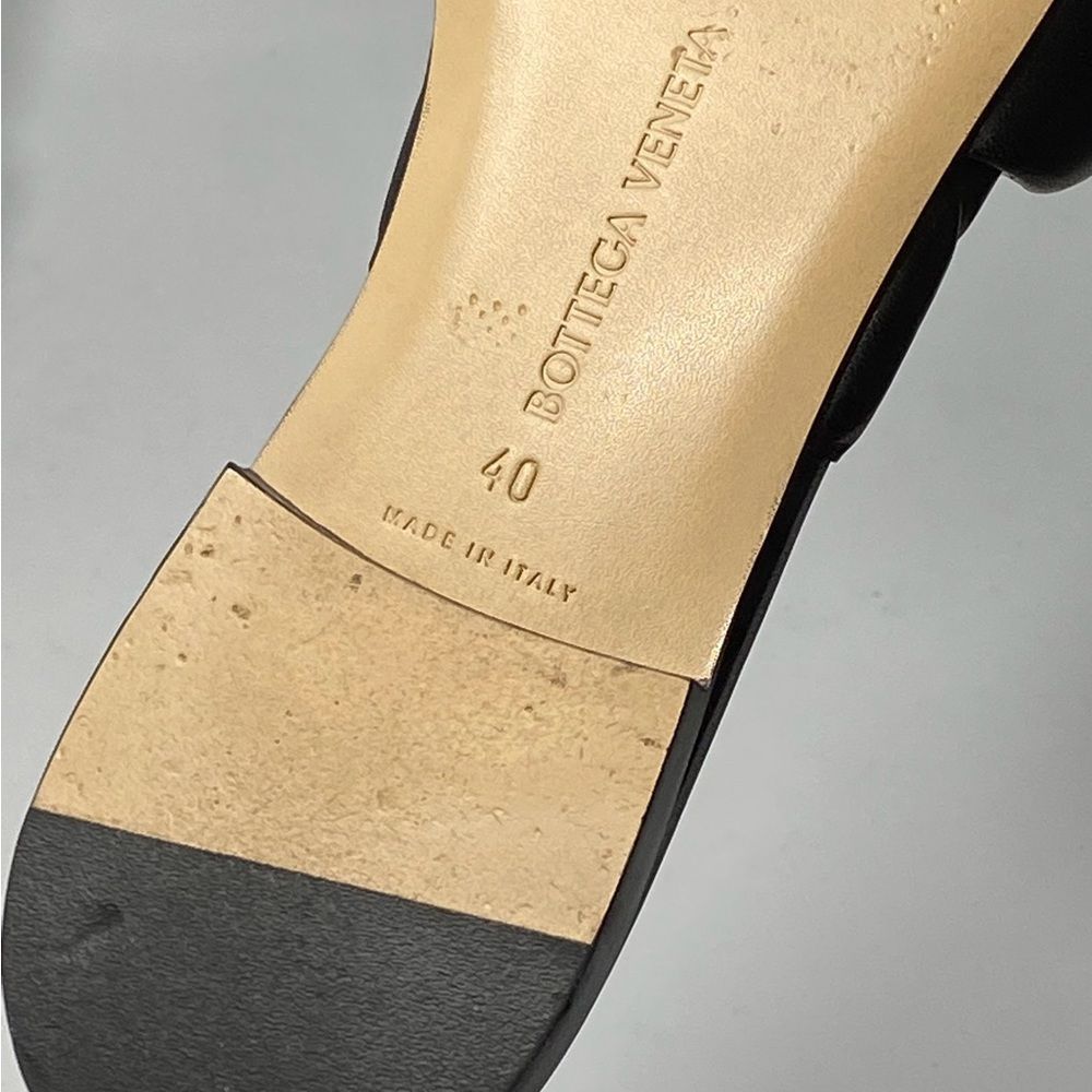 Bottega Veneta The Padded Flat Sandals size 40 - Picture 12 of 12